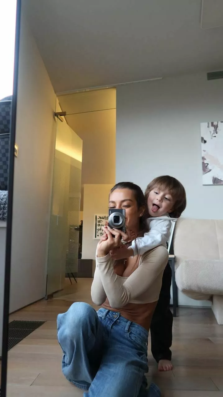 Ангелина с сыном