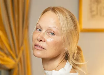 Памела Андерсон