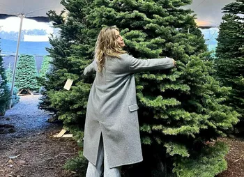 Дженнифер Энистон