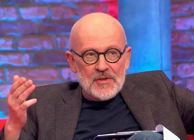 61-летний Александр Гордон женился на 23-летней художнице