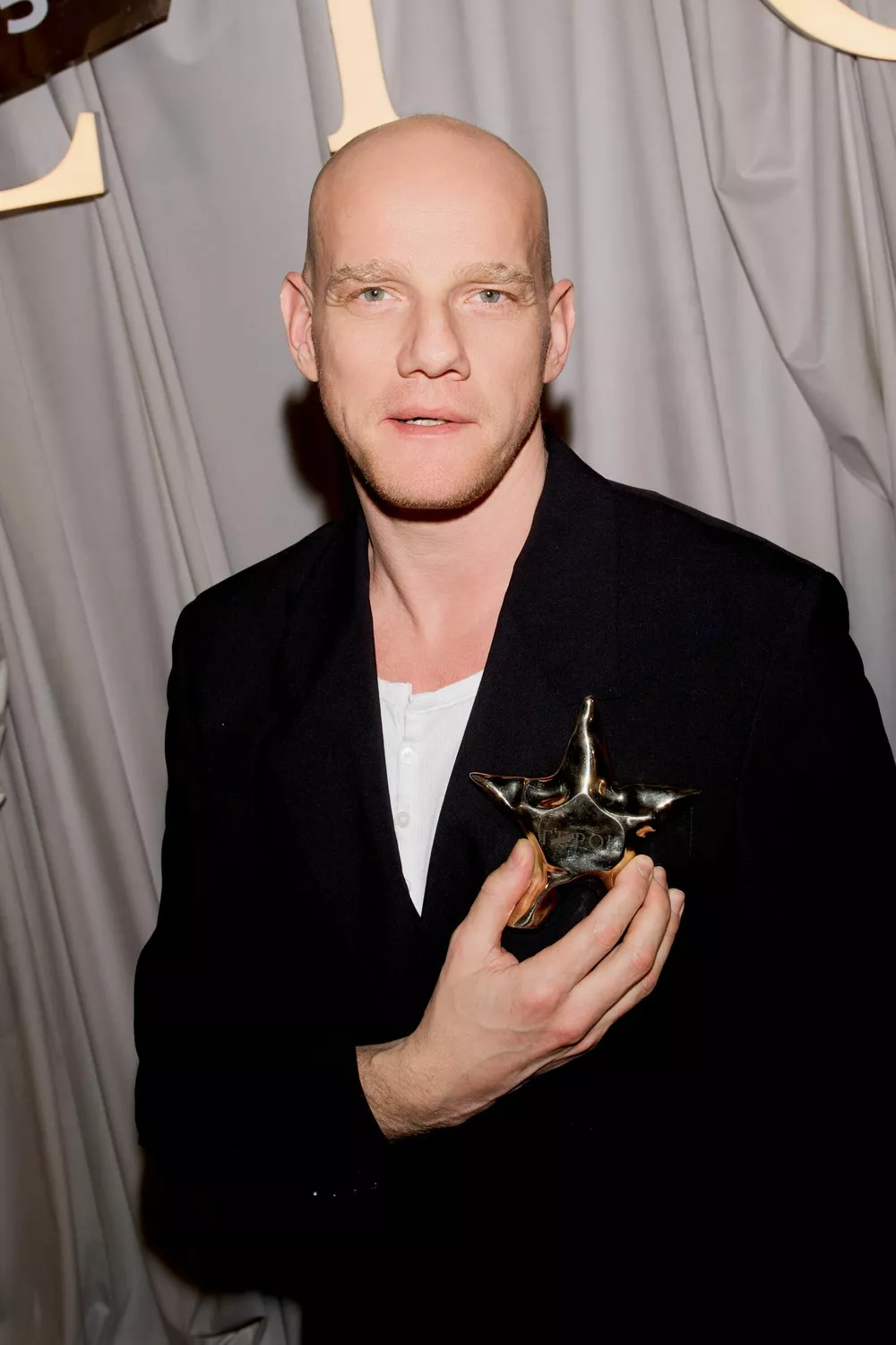 Юрий Колокольников с наградой