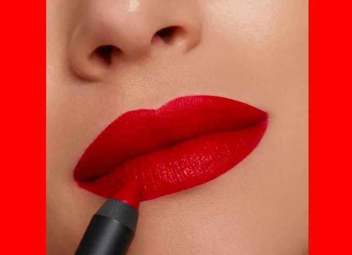 Бьюти-новости: профессиональный уход за лицом и телом, нишевые ароматы и юбилей идеальной красной помады  