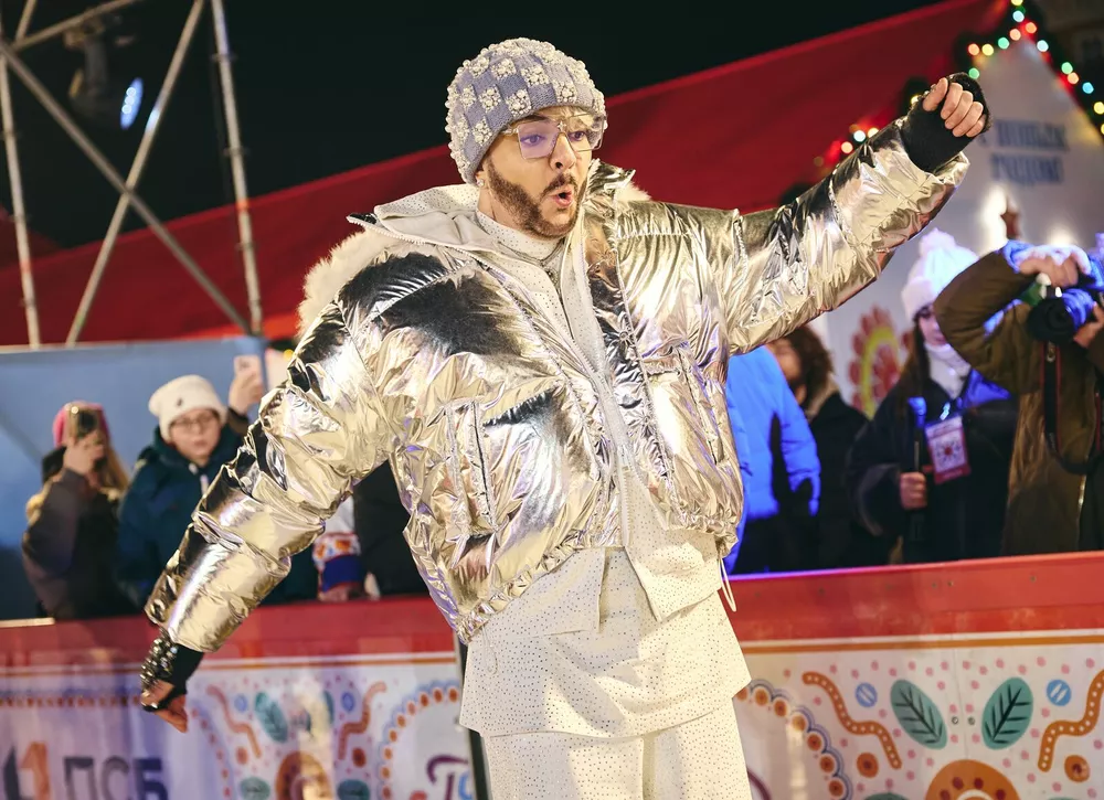 Филипп Киркоров, Юлия и Анна Пересильд, Татьяна Навка и другие на открытии ГУМ-катка