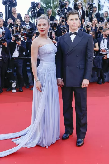 Скарлетт и Колин