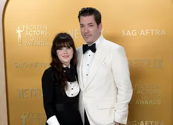 Зои Дешанель