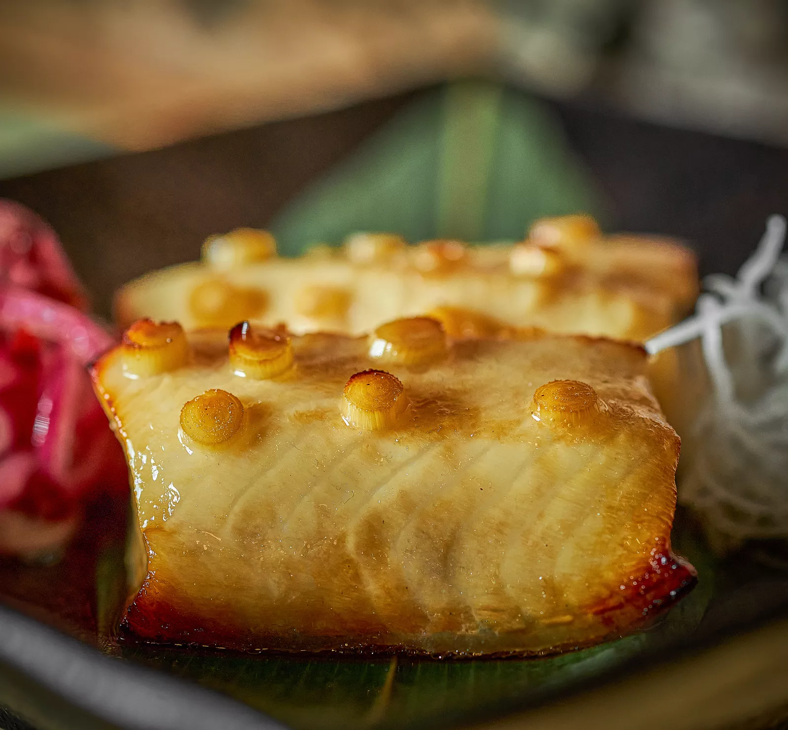 Самое интересное в ресторанах Москвы и Санкт-Петербурга: гастрольные именины, пикник под елкой, лапшичные ночи и бургеры со страусом
Самое интересное в ресторанах Москвы и Санкт-Петербурга: гастрольные именины, пикник под елкой, лапшичные ночи и бургеры со страусом