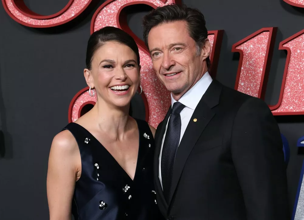 Хью Джекман и Саттон Фостер блистают на ковровой дорожке 