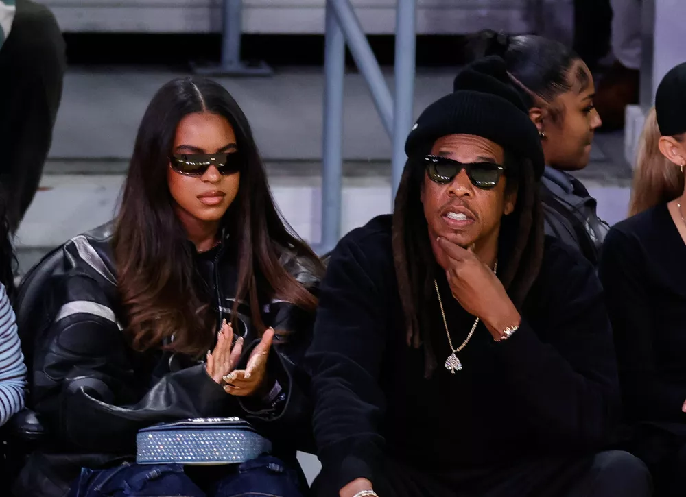 Как две капли воды: 13-летняя дочь Бейонсе поразительно похожа на мать