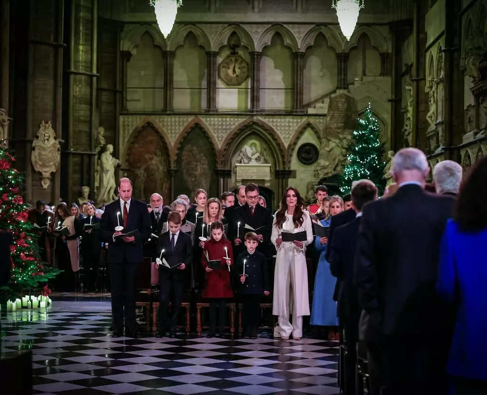 Семья Уильям и Кейт на Рождество в прошлом году