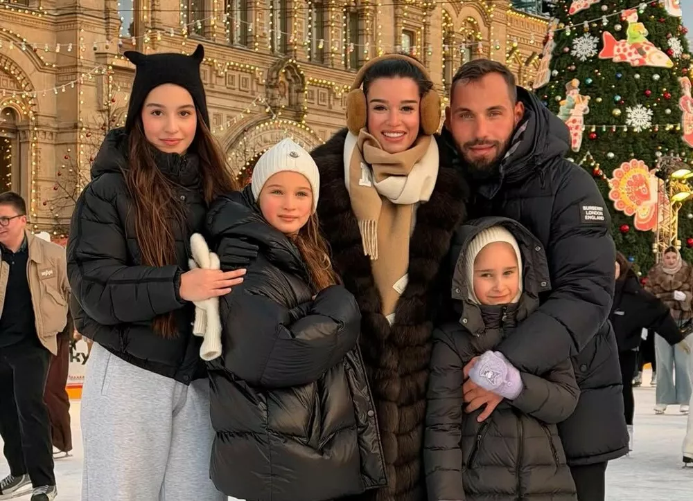 Ксения Бородина показала, как они с семьей готовятся к Новому году