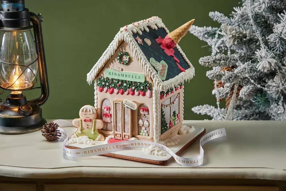 Пряничный домик с подарком внутри от Ribambelle