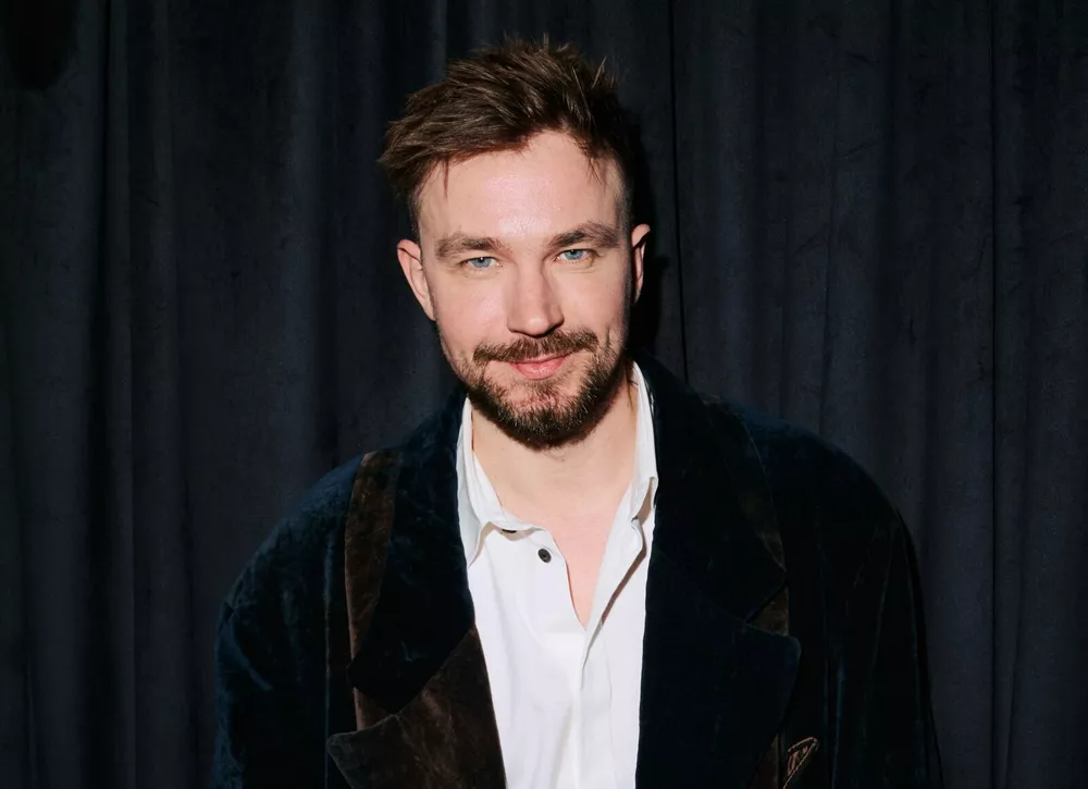 От Петрова в бархате до Борисова в total black: стильные мужчины на HELLO! GALA AWARDS х DIMA BILAN CELEBRATION