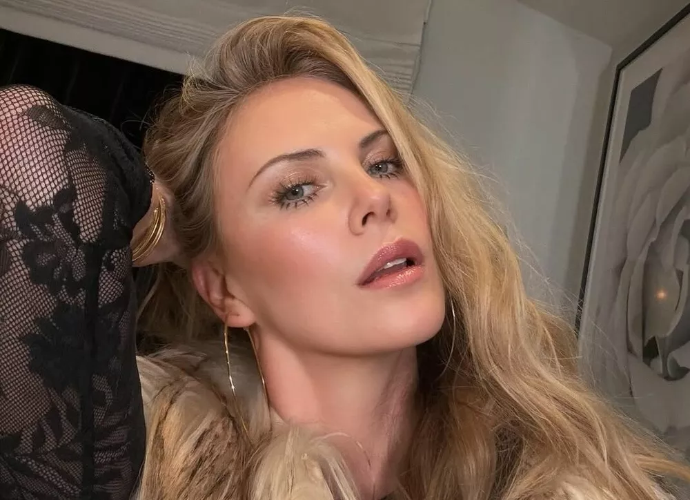 Шарлиз Терон показала результат инновационного омоложения