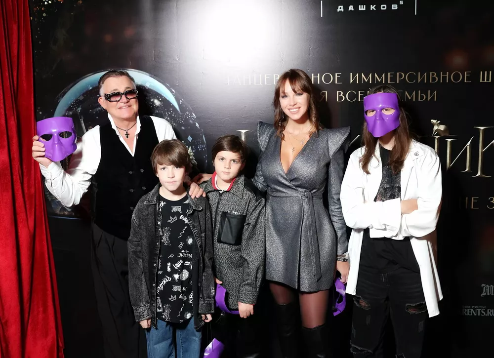 Дмитрий и Полина Дибровы, Антон Беляев, Icegergert на премьере иммерсивного шоу Щелкунчик. История, которую ты не знал