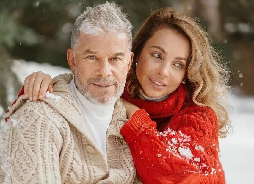 Жена Олега Газманова заставила его надеть смокинг: Попытка проскочить в футболке не удалась