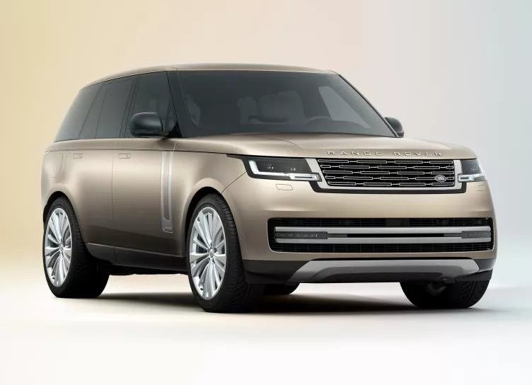 Новый Range Rover представили в России