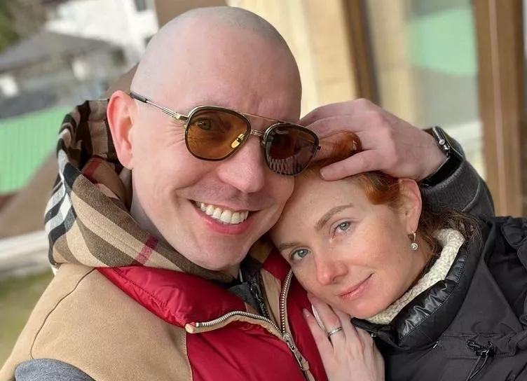 Лена Катина обручилась с бизнесменом Дмитрием Спиридоновым