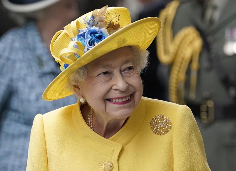 Королева Елизавета II открыла новую железнодорожную линию на Паддингтонском вокзале