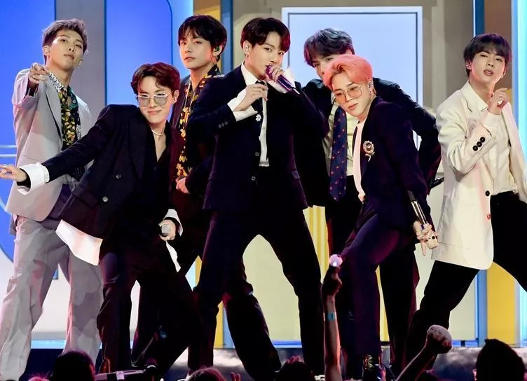 Корейский бойз-бенд BTS распался ради сольных проектов