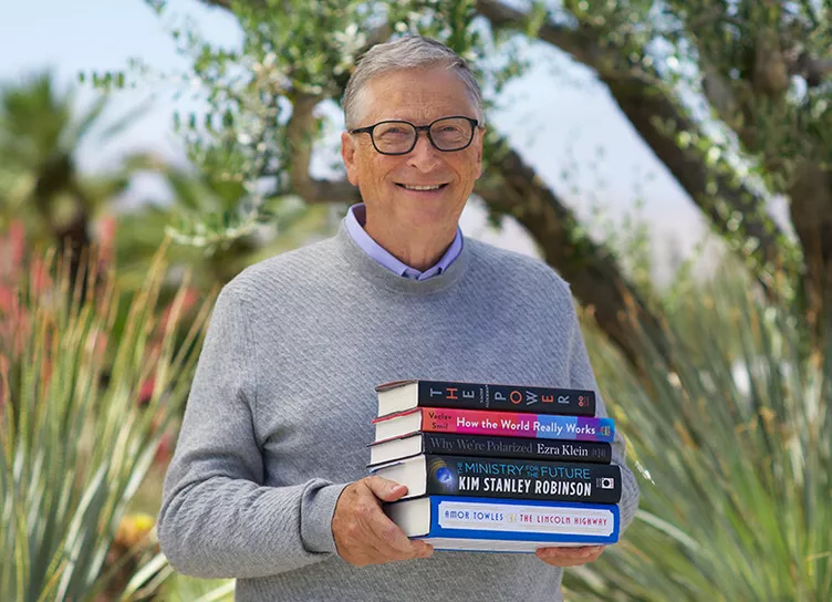 Пять книг, которые Билл Гейтс советует прочитать этим летом