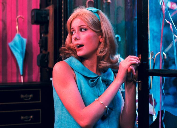 Onward and with a song: 5 cult musicals for all time