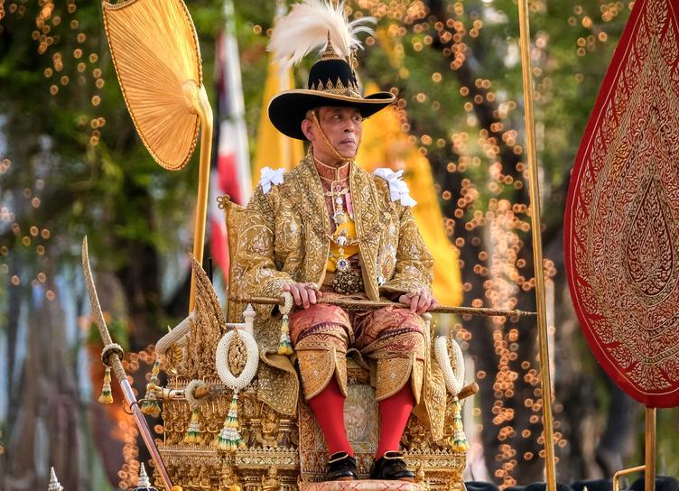 Король Таиланда Маха Вачиралонгкорн – "Дон Жуан", богач и модник, который правит страной из Германии