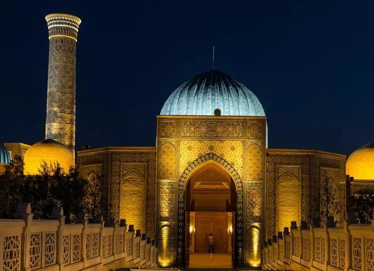 Президент Узбекистана посетил торжественное открытие туристического комплекса Silk Road Samarkand