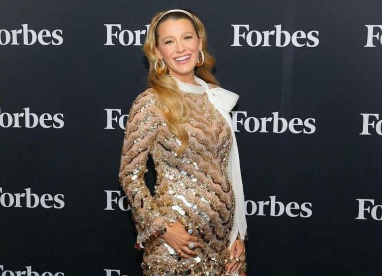 Blake Lively pregnant for the fourth time