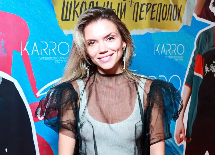 Валерия Дергилева, Анна Грачевская, Иван и Виктор Добронравовы на премьере фильма в Москве