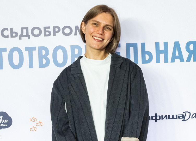 Дарья Мельникова и Аврора на Благотворительной барахолке в Москве