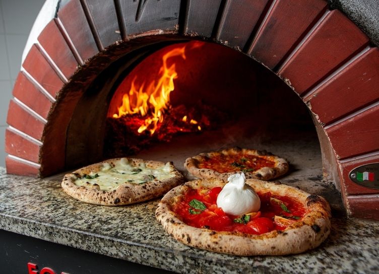 Где в Москве и Санкт-Петербурге предлагают настоящую неаполитанскую пиццу 
