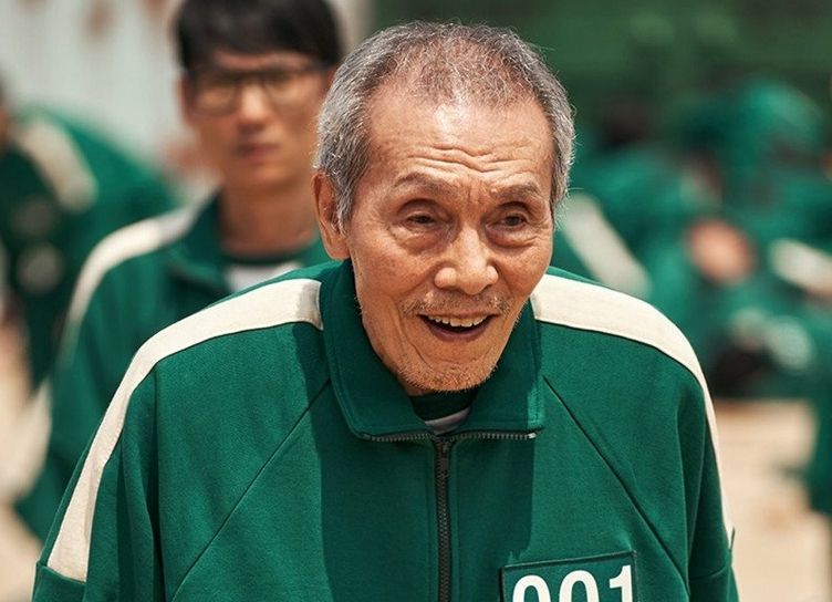 78-летнего актера "Игры в кальмара" О Ен Су обвинили в сексуальных домогательствах
