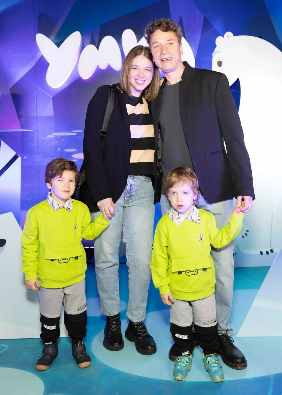 Александр Яценко с семьей