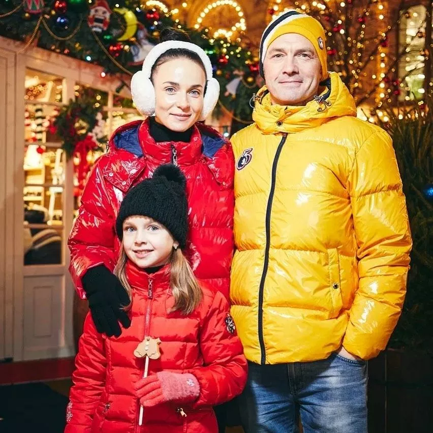 Анна Снаткина и Виктор Васильев с дочерью Вероникой