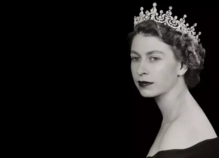 Бессмертная королева: какой сложился образ Елизаветы II в поп-культуре