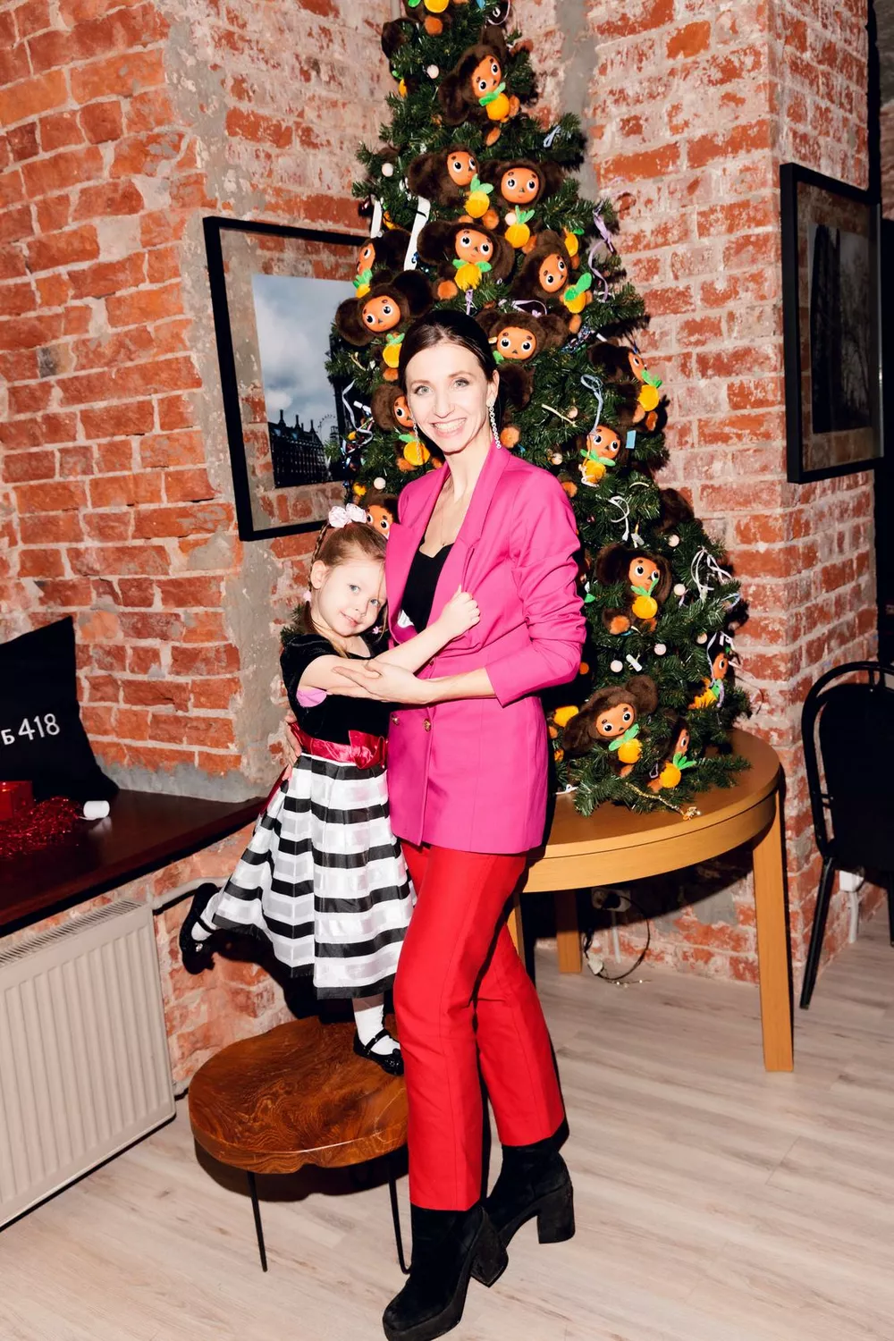 Анна Тихомирова с дочкой