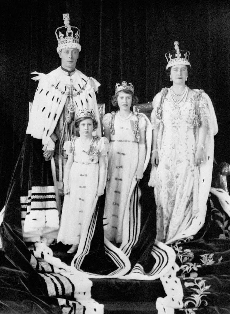 Коронация отца Лилибет Георга VI в 1936 году