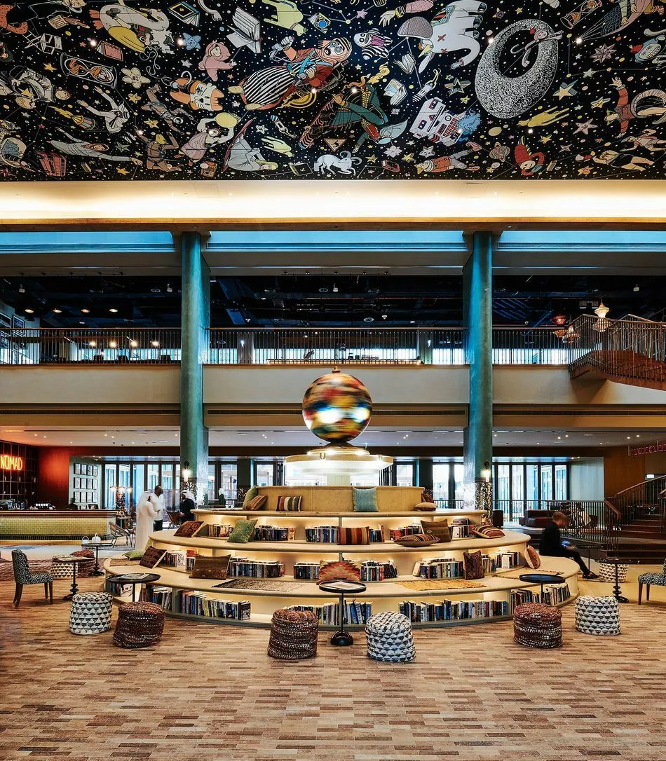 Арт и авангард в 25hours Hotel One Central
