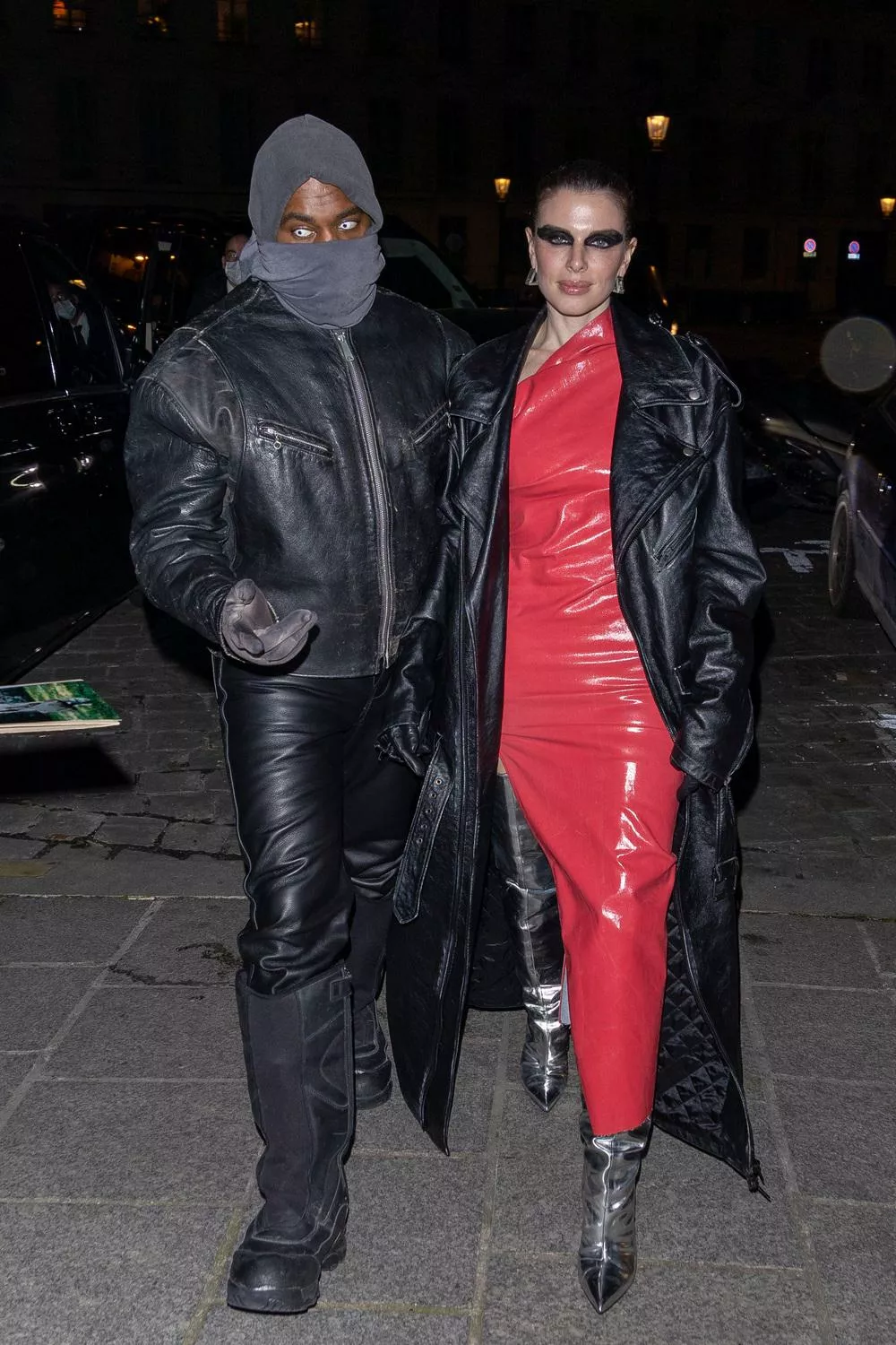 Канье Уэст и Джулия Фокс на Неделе моды в Париже, январь 2022 года