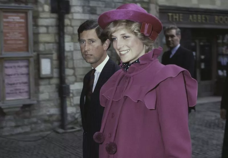 Принц Чарльз и принцесса Диана в Вестминстерском аббатстве, Лондон, на службе по случаю столетия Королевского музыкального колледжа - 28 февраля 1982 года