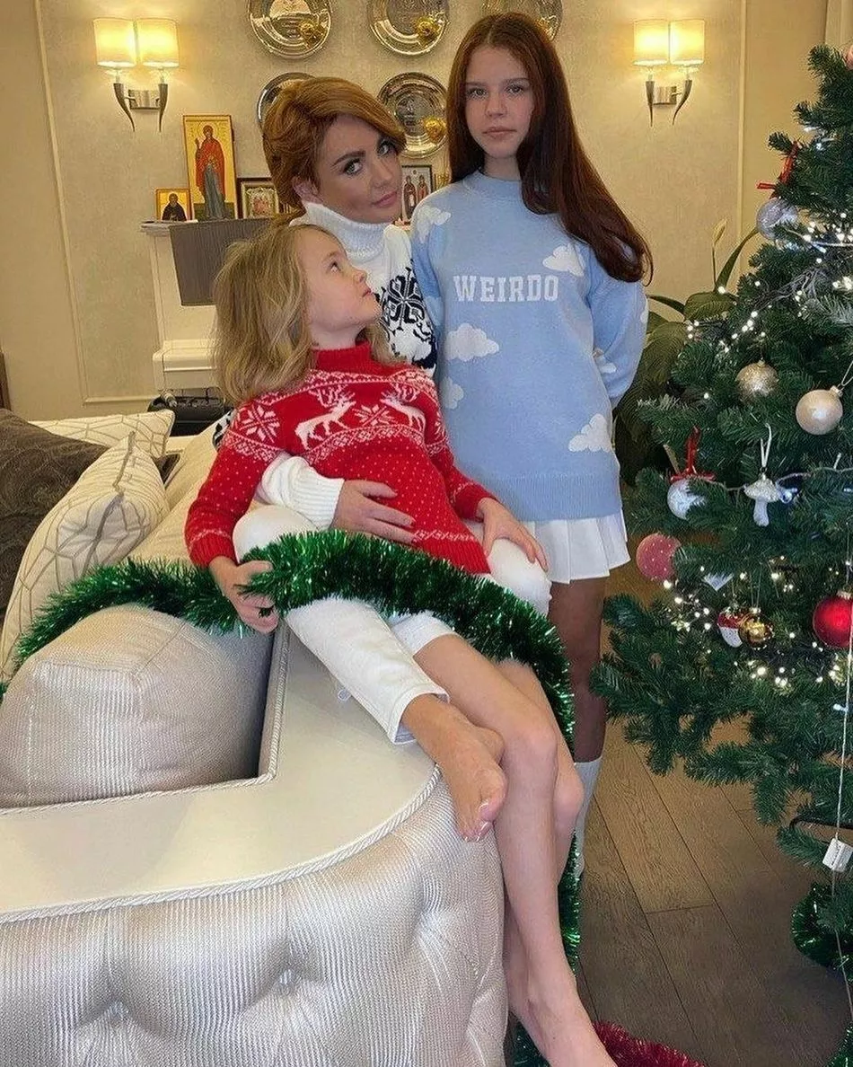 Марина Максимова с дочерьми