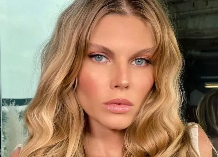 Модель Марина Линчук стала мамой во второй раз