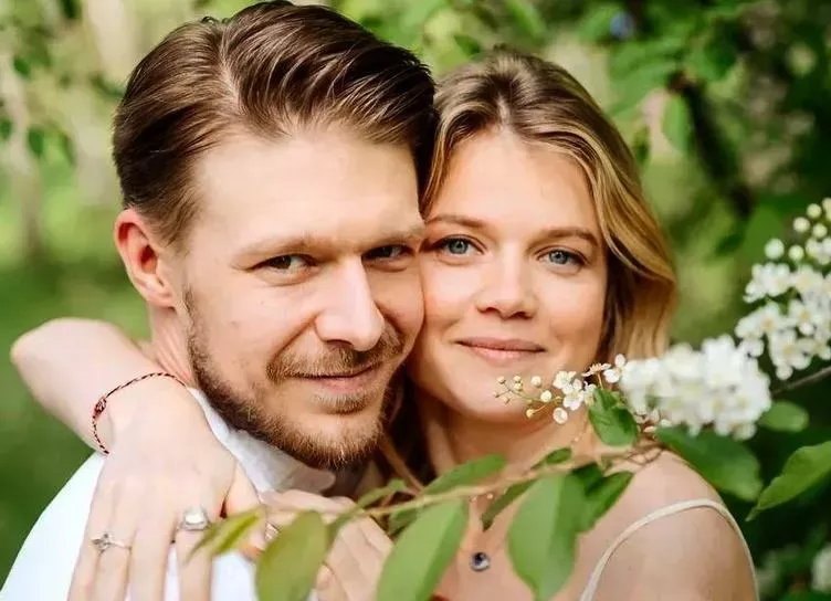 Никита Ефремов и Мария Ивакова провели вместе вечер после объявления о расставании