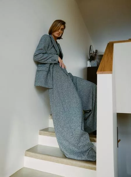 Костюм, Essentiel Antwerp; топ, Proenza Schouler; туфли, Fendi. Все — BoscoVesna