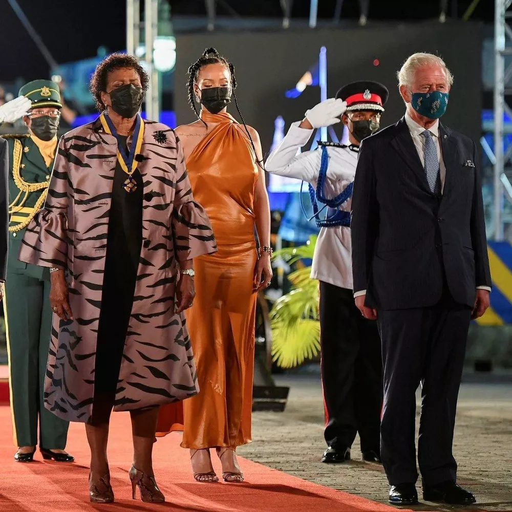 Президент Барбадоса Сандры Мейсон, певица Рианна и принц Чарльз