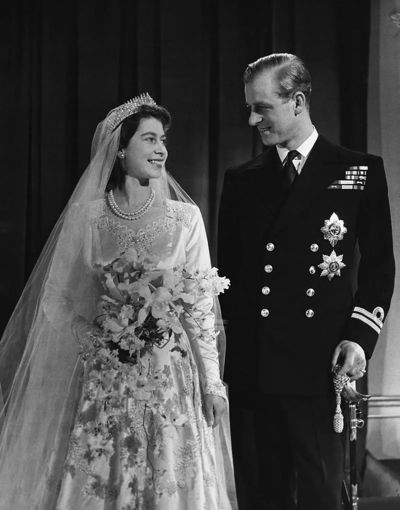Свадебное фото принцессы Елизаветы и герцога Эдинбургского 