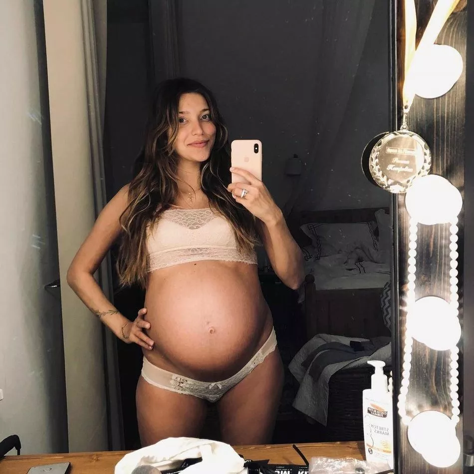 Регина Тодоренко в первую беременность