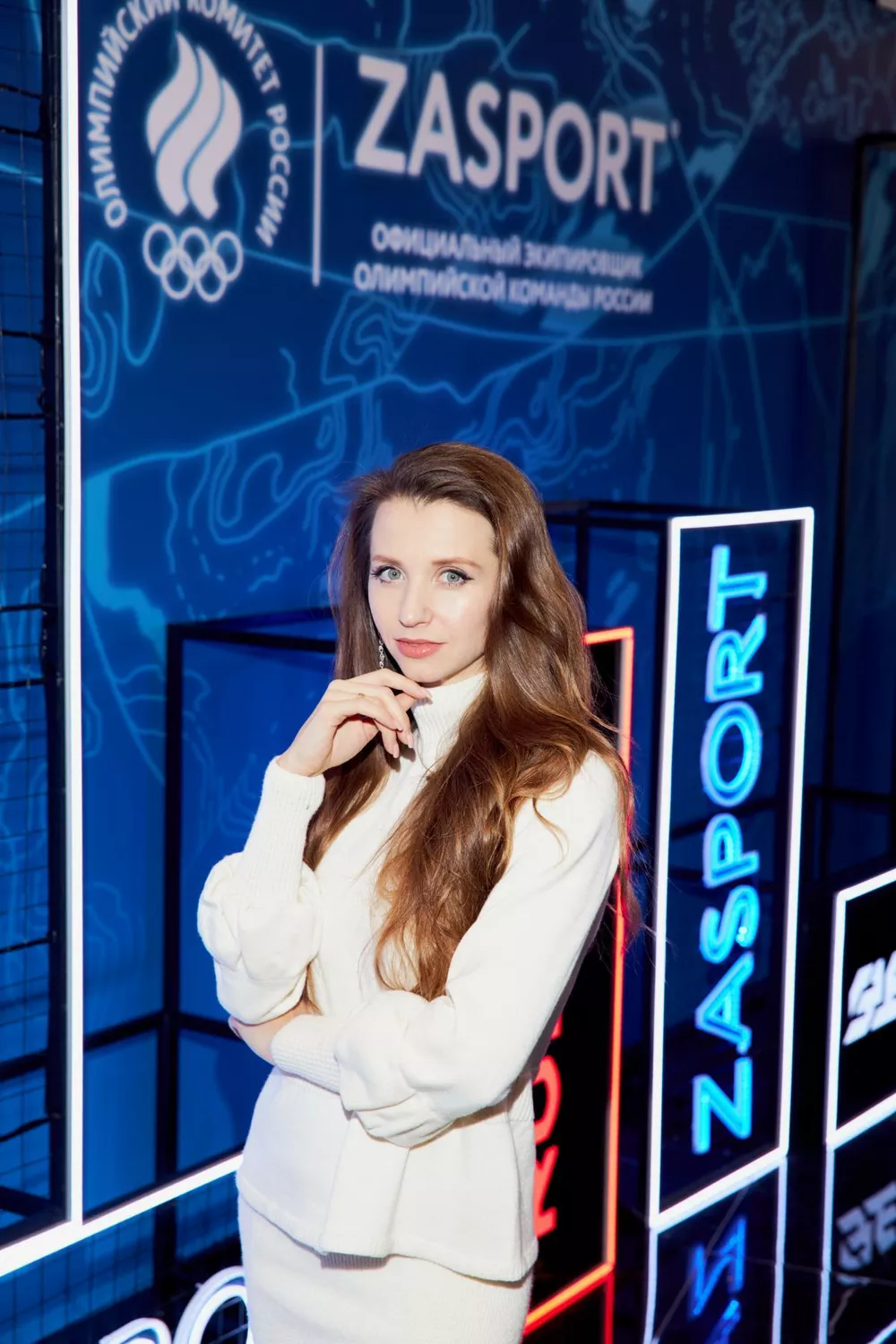 Анна Тихомирова